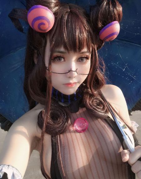 欧美唇釉推荐色_HD免费全集观看