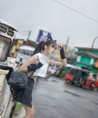 国产石墨烯电动汽车_超清HD在线观看